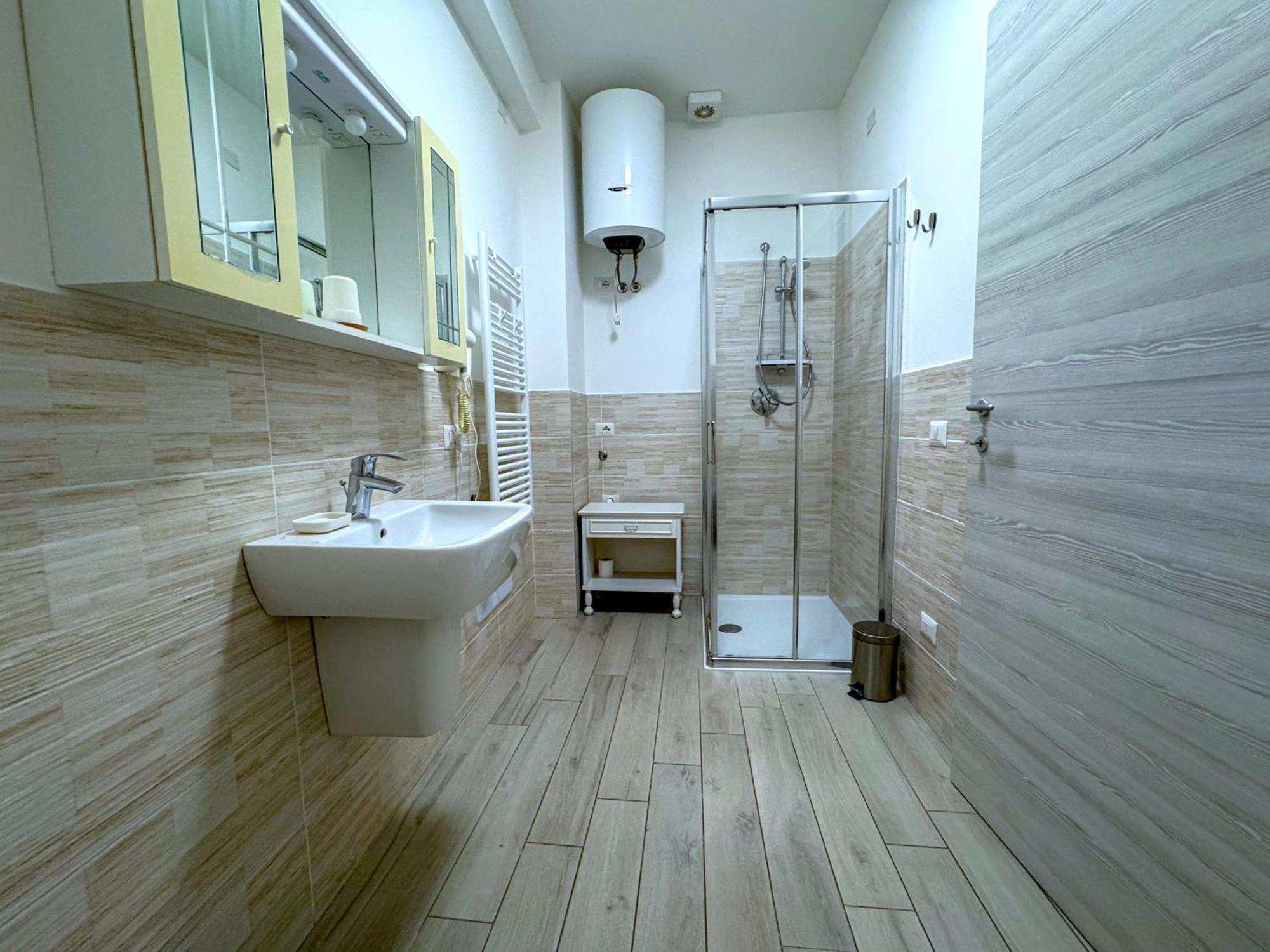Sg Rooms - Casa Laura Peschiera del Garda Eksteriør bilde