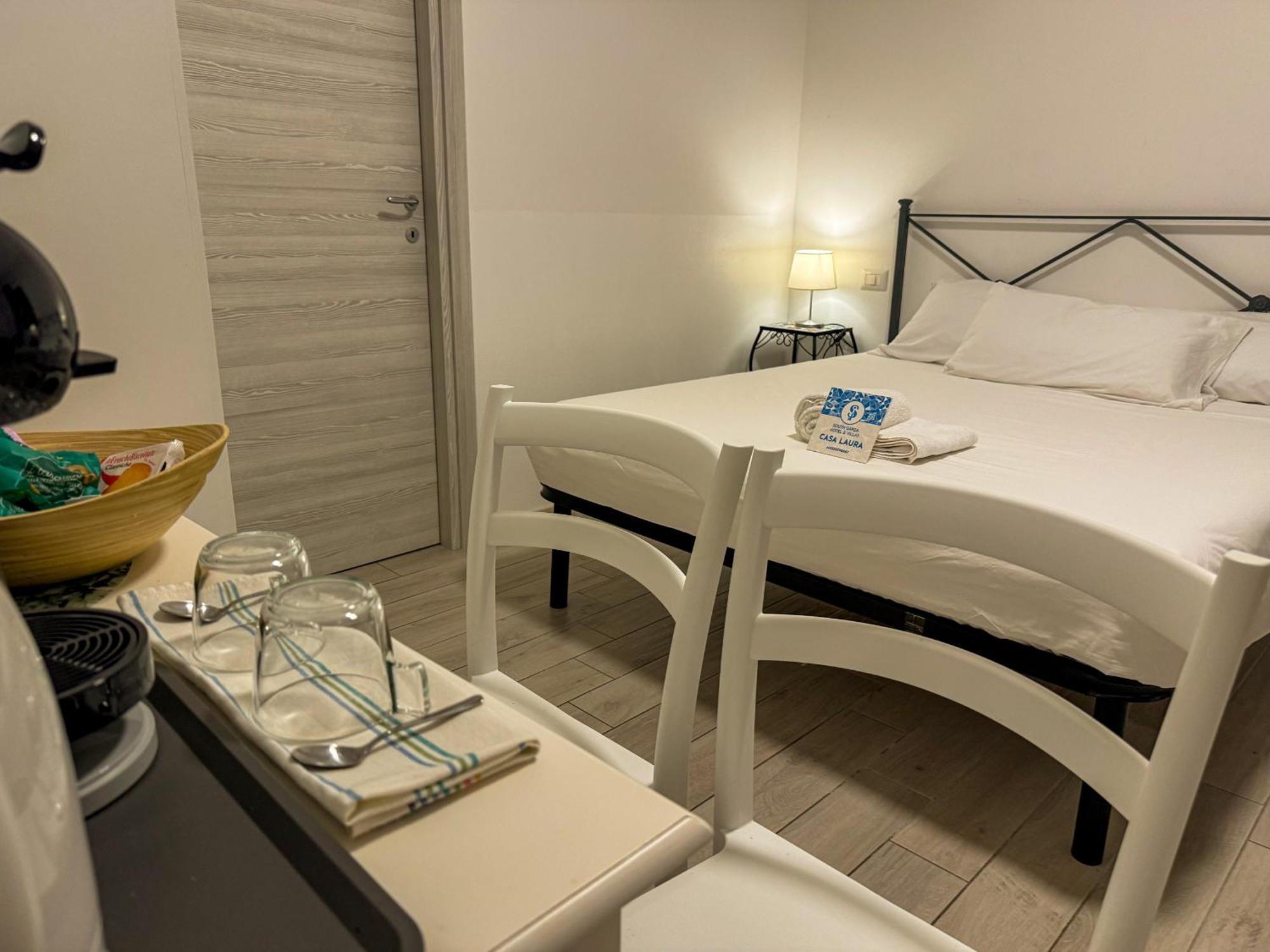Sg Rooms - Casa Laura Peschiera del Garda Eksteriør bilde