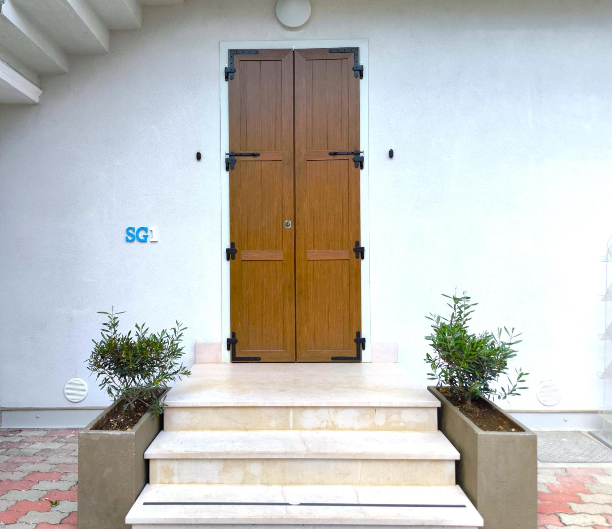 Sg Rooms - Casa Laura Peschiera del Garda Eksteriør bilde