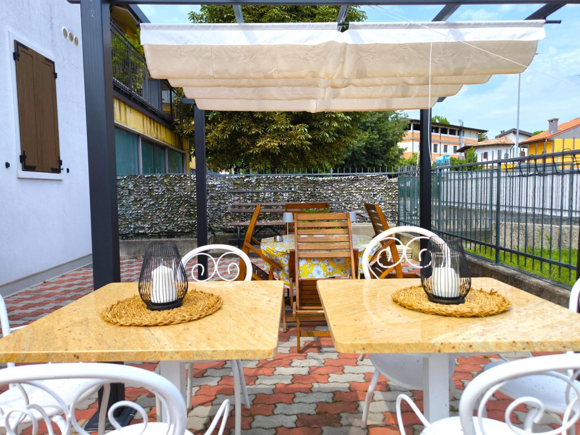 Sg Rooms - Casa Laura Peschiera del Garda Eksteriør bilde
