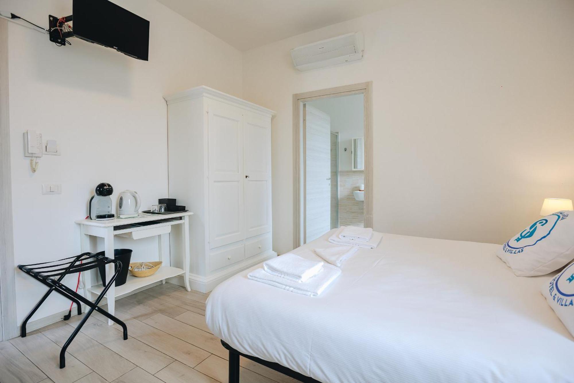 Sg Rooms - Casa Laura Peschiera del Garda Eksteriør bilde